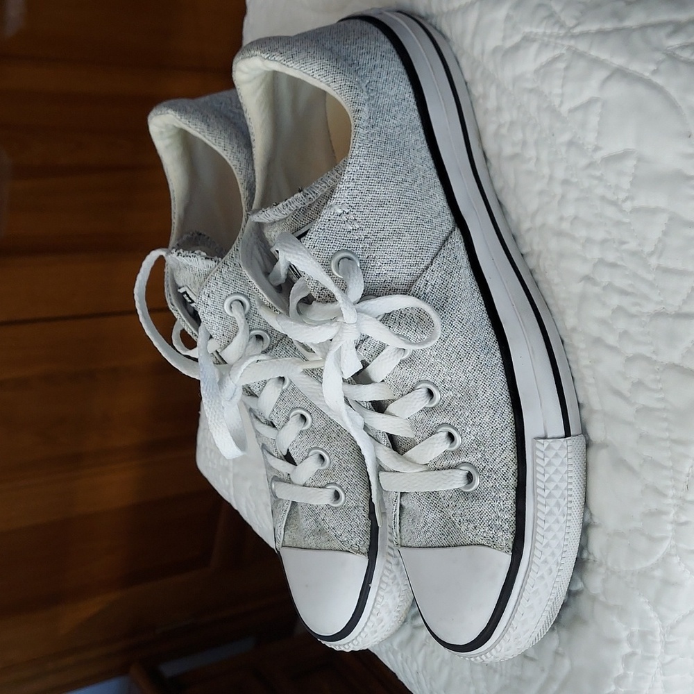 * Converse All Star Light Gray Sneakers, Size 8, Like New - Picture 4 of 8